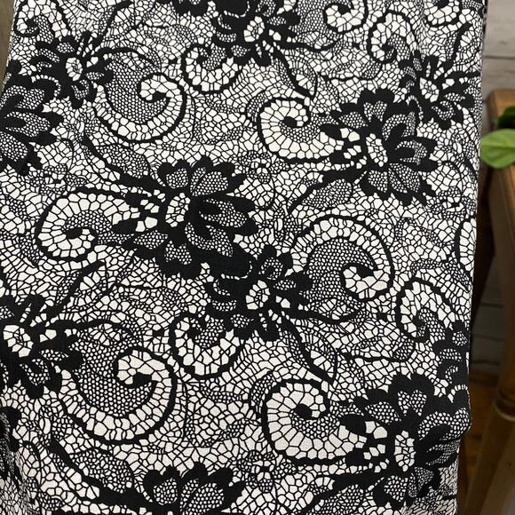 Speechless Strapless Sleeveless Lace Fully Lined Bodice Dress Black White Small - Picture 6 of 9